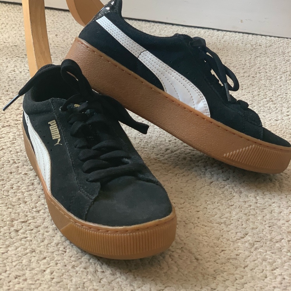 Puma shoes size 8